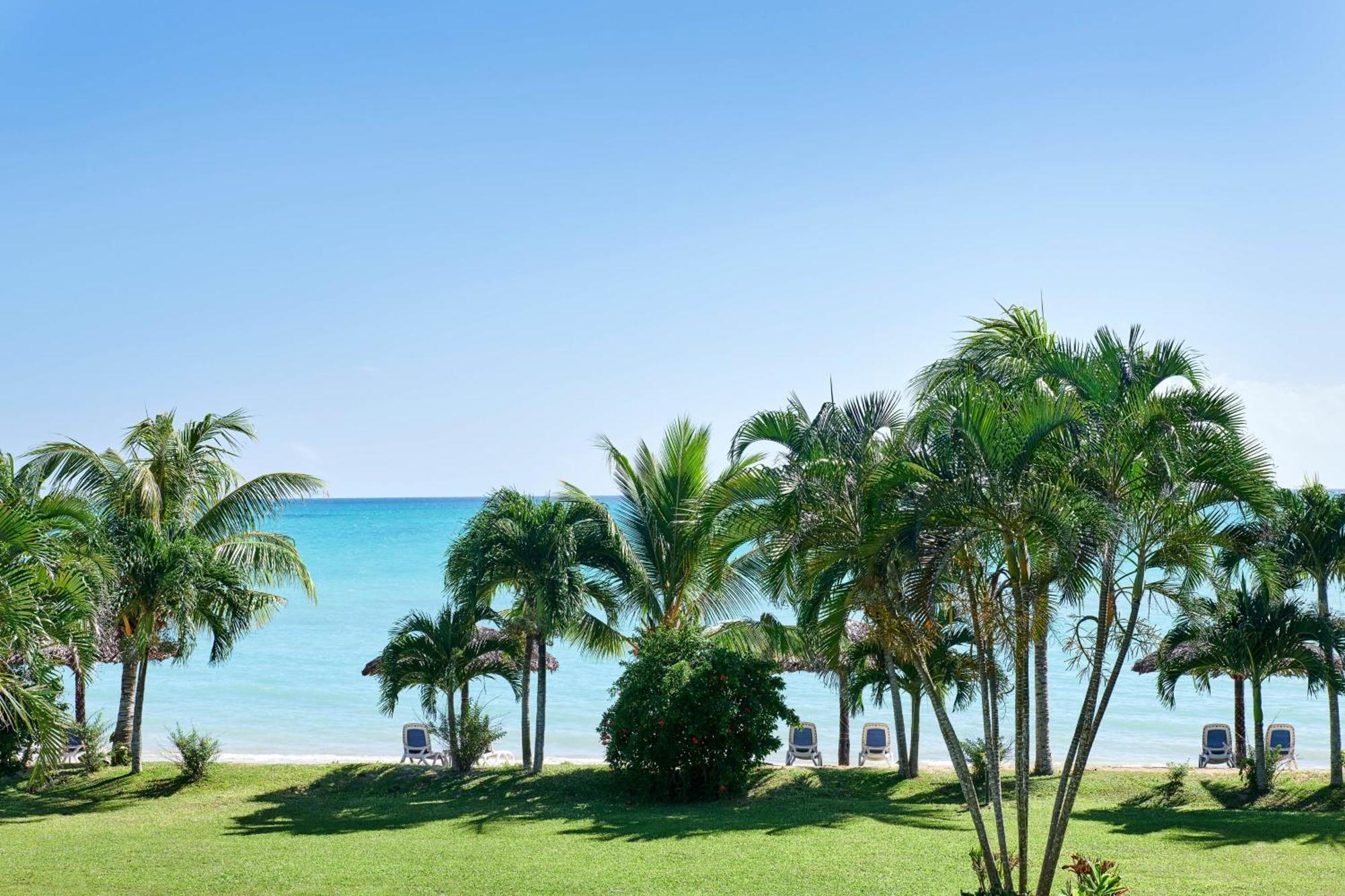 Mulifanua Sheraton Samoa Beach Resort מראה חיצוני תמונה