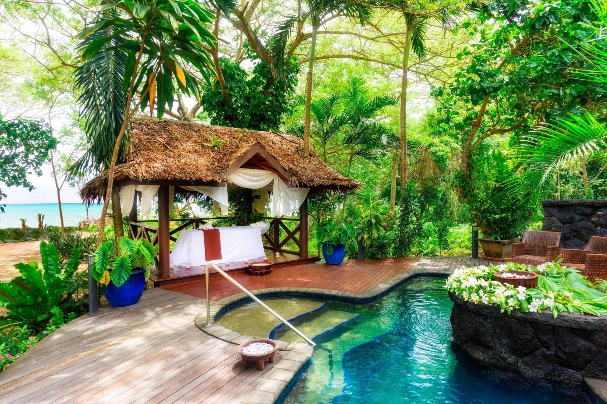 Mulifanua Sheraton Samoa Beach Resort מראה חיצוני תמונה